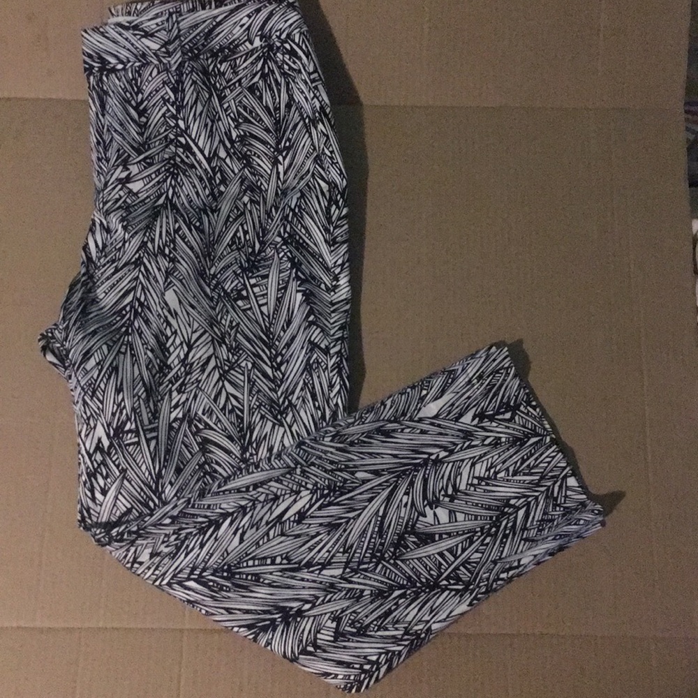 Cold water Creek Natural Fit Printed Pants